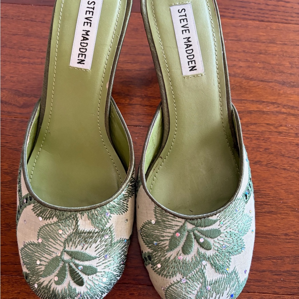 Steve Madden Green Embroidered Slip-On Mules